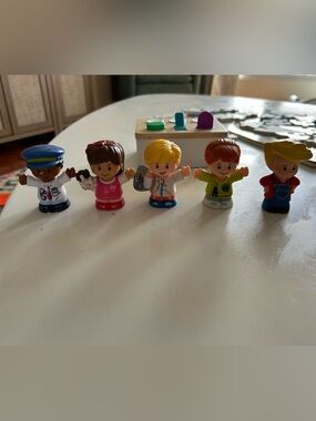 Fisher-Price Little People Set — Pink, Yellow & Green Figures